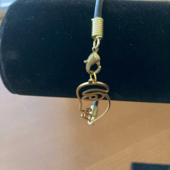 Abstract Face Pendant Bracelet with Leather Strap - Picture 4 of 12